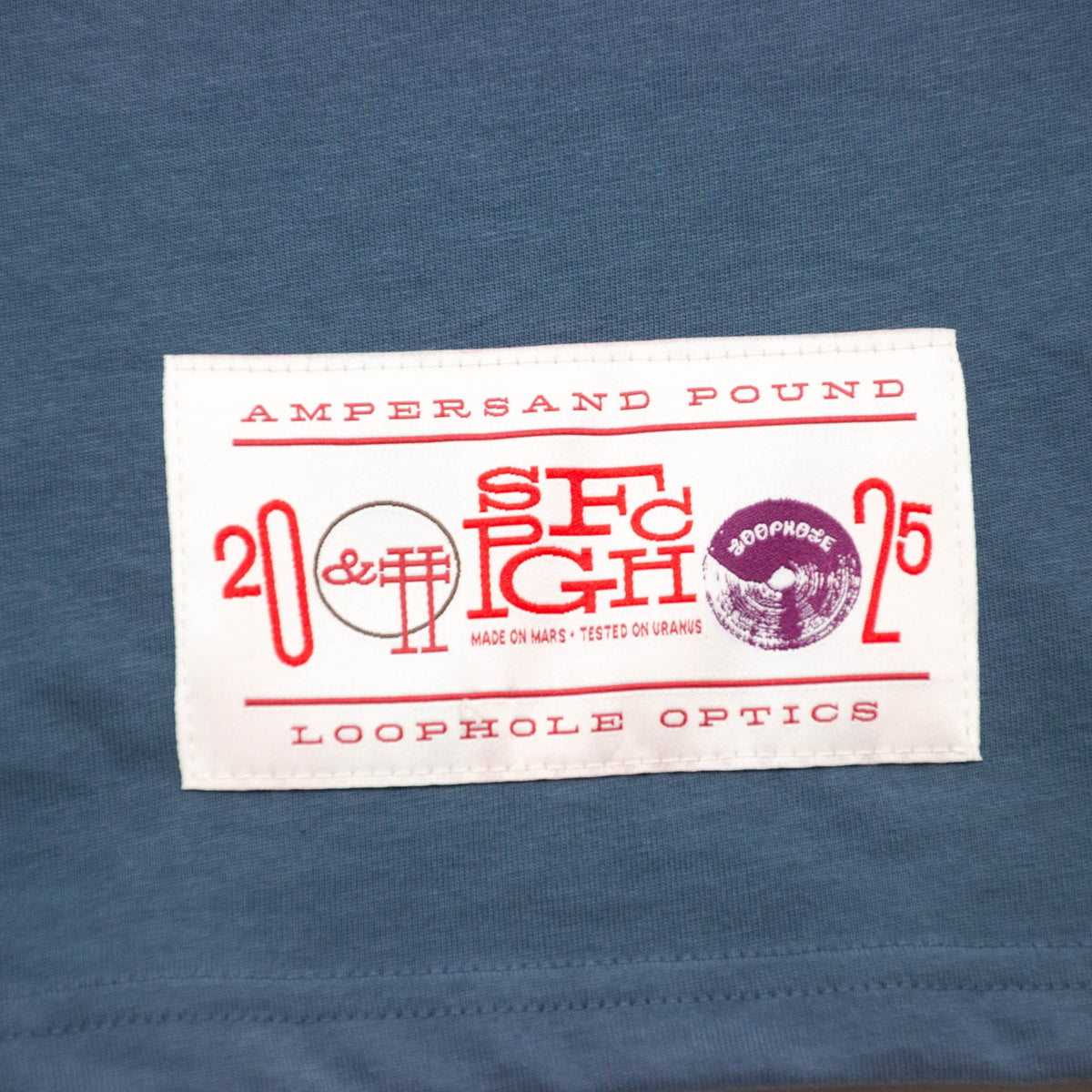 AMPERSAND POUND LENS TEE